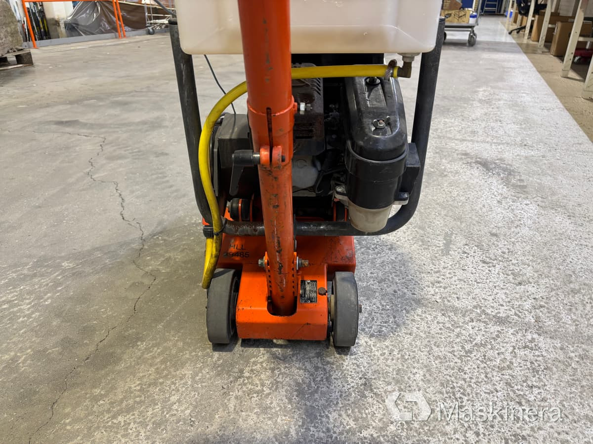 Asfaltskap Husqvarna FS 309 - Asphalt machine: picture 4 Asfaltskap Husqvarna FS 309 - Asphalt machine: picture 4
