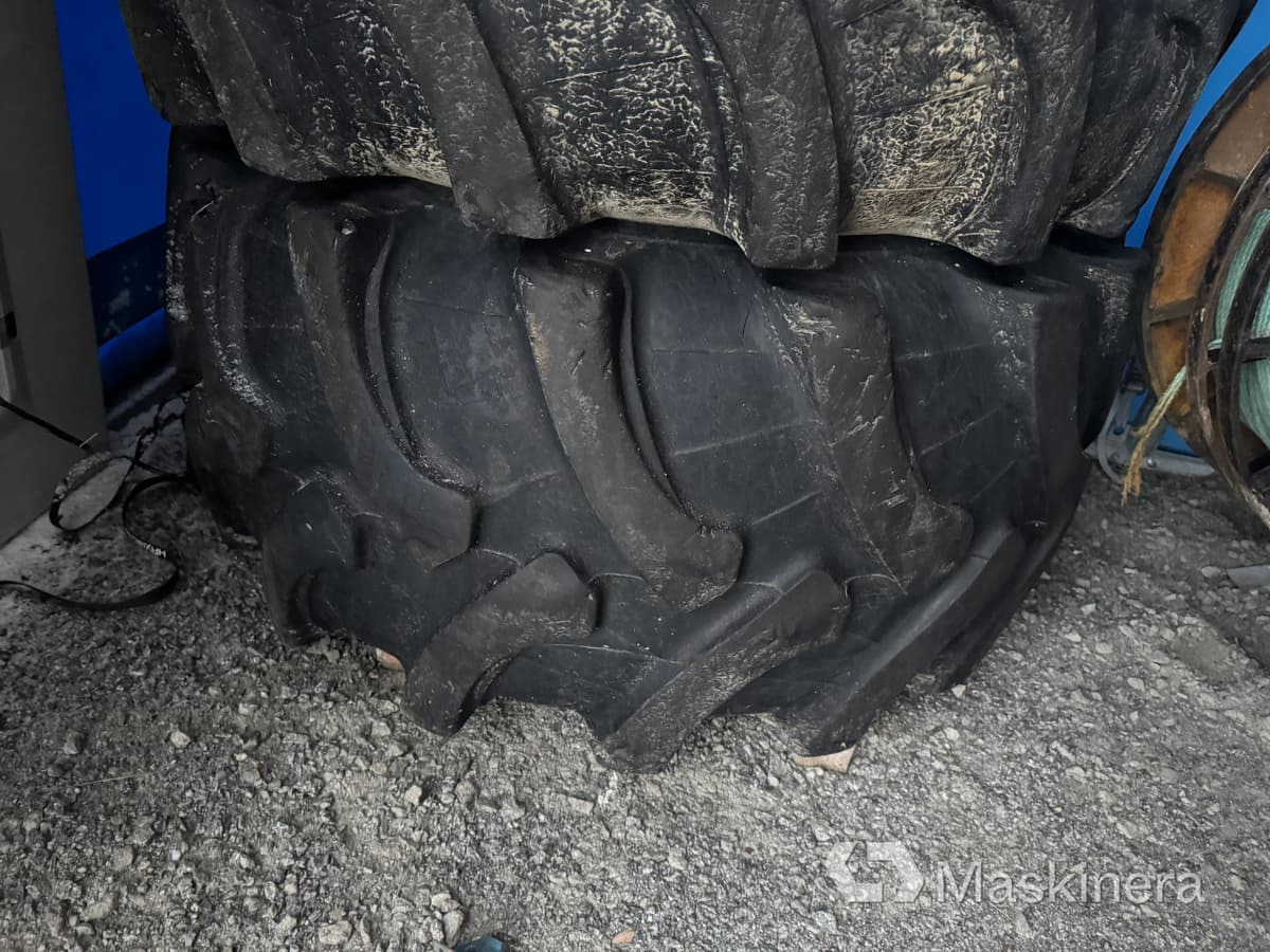 Entreprenadhjul till Huddig, Trelleborg 710/55-34 LS2 - Wheel and tire package for Construction machinery: picture 4 Entreprenadhjul till Huddig, Trelleborg 710/55-34 LS2 - Wheel and tire package for Construction machinery: picture 4