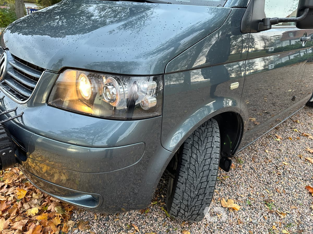 Flakbil Volkswagen Transporter dubbelhytt leasing Flakbil Volkswagen Transporter dubbelhytt: picture 9 Flakbil Volkswagen Transporter dubbelhytt leasing Flakbil Volkswagen Transporter dubbelhytt: picture 9