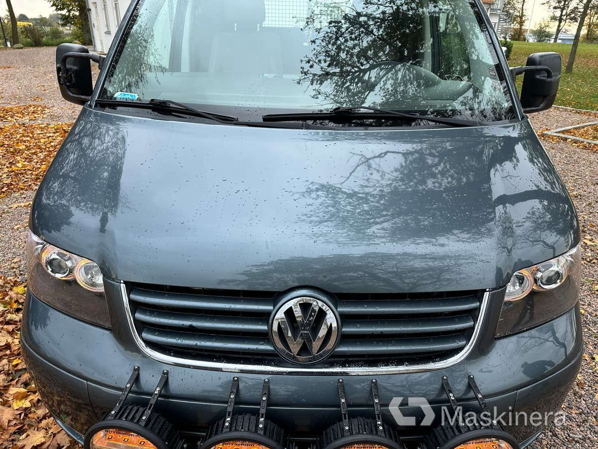 Flakbil Volkswagen Transporter dubbelhytt leasing Flakbil Volkswagen Transporter dubbelhytt: picture 15 Flakbil Volkswagen Transporter dubbelhytt leasing Flakbil Volkswagen Transporter dubbelhytt: picture 15