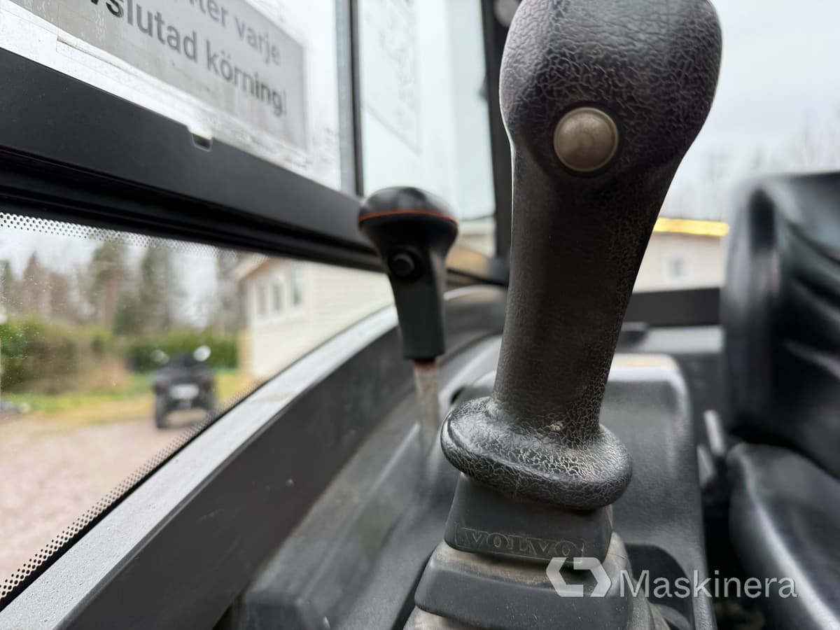 Crawler excavator Grävmaskin Volvo EC18C med redskap: picture 48 Crawler excavator Grävmaskin Volvo EC18C med redskap: picture 48