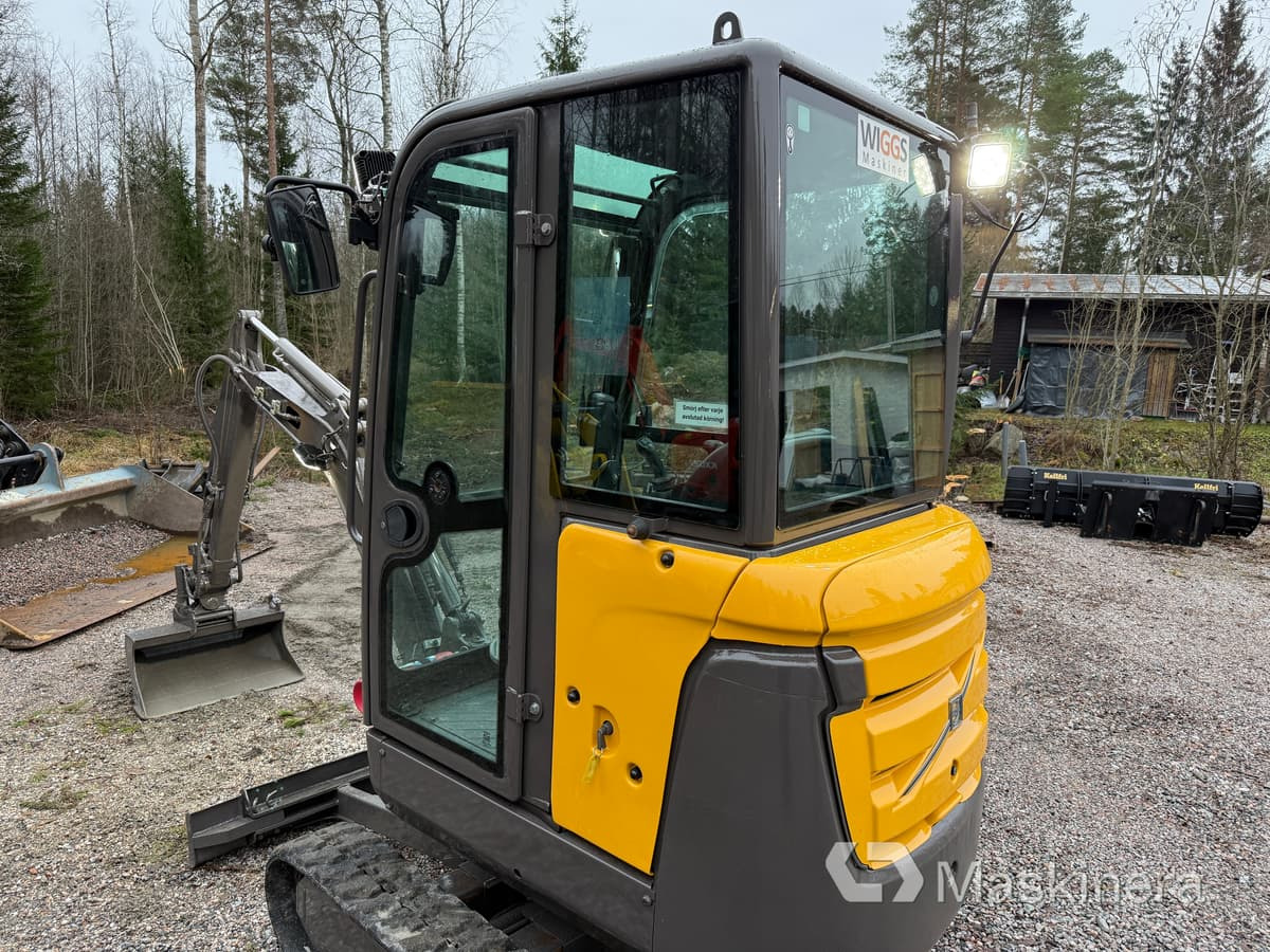 Crawler excavator Grävmaskin Volvo EC18C med redskap: picture 31 Crawler excavator Grävmaskin Volvo EC18C med redskap: picture 31