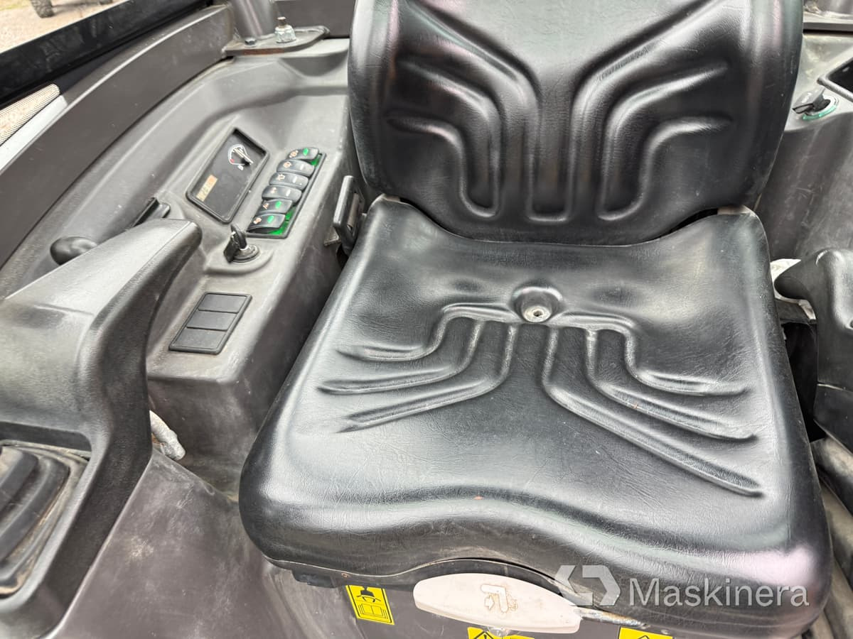 Crawler excavator Grävmaskin Volvo EC18C med redskap: picture 39 Crawler excavator Grävmaskin Volvo EC18C med redskap: picture 39