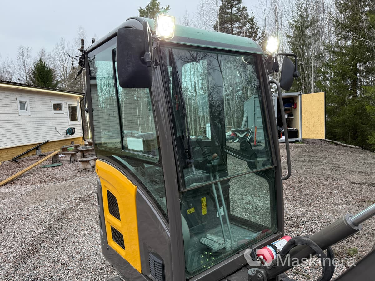 Crawler excavator Grävmaskin Volvo EC18C med redskap: picture 27 Crawler excavator Grävmaskin Volvo EC18C med redskap: picture 27
