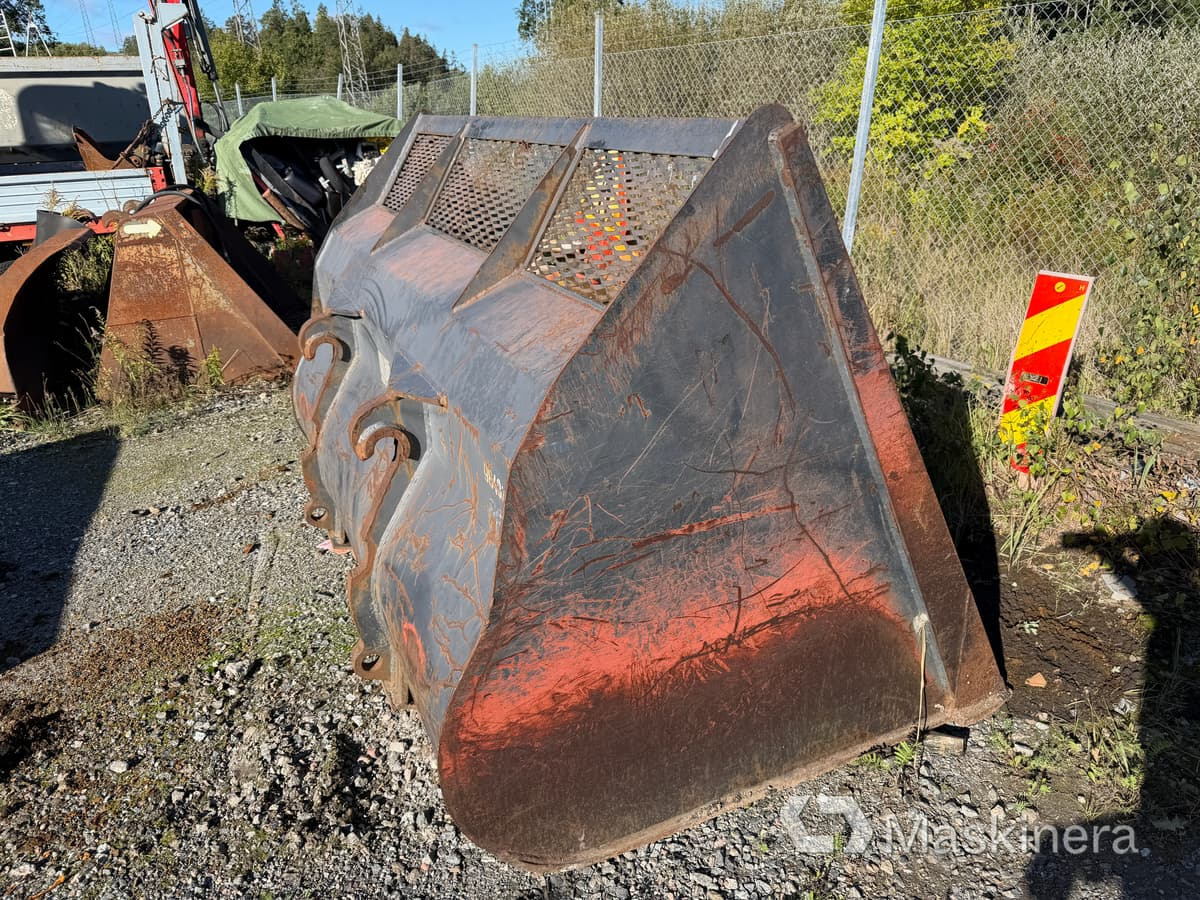 Lastarskopa Volvo BM Stora BM - Loader bucket: picture 2 Lastarskopa Volvo BM Stora BM - Loader bucket: picture 2