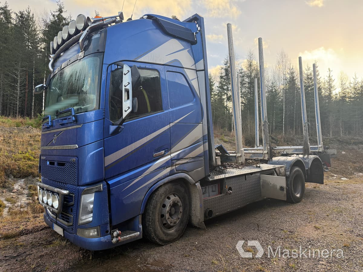 Lastbil Volvo FH16 chassi (Rep.objekt) - Timber truck: picture 1 Lastbil Volvo FH16 chassi (Rep.objekt) - Timber truck: picture 1