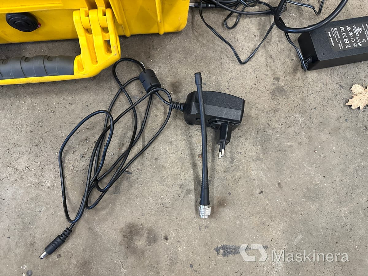 MOBA Xsite Pad GNSS Rover mätstav komplett - Electrical system for Construction machinery: picture 5 MOBA Xsite Pad GNSS Rover mätstav komplett - Electrical system for Construction machinery: picture 5