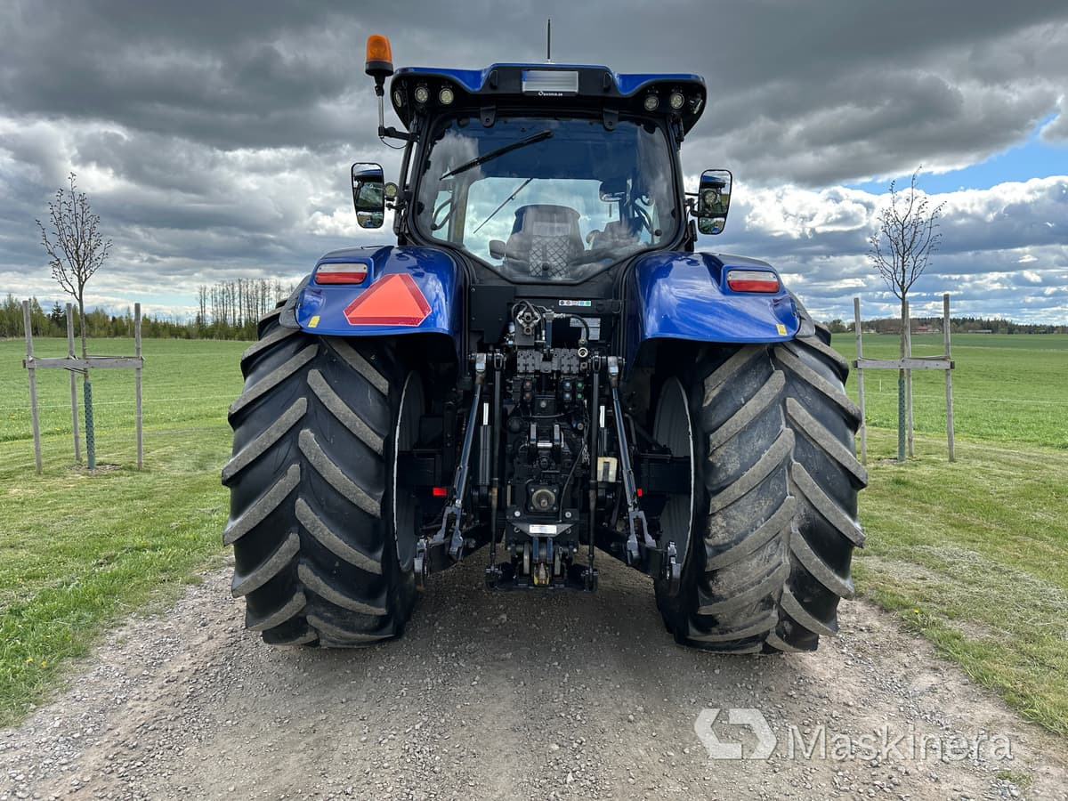New Holland T7.270 AC 4WD Traktor New Holland T7.270 AC 4WD - Farm tractor: picture 5 New Holland T7.270 AC 4WD Traktor New Holland T7.270 AC 4WD - Farm tractor: picture 5