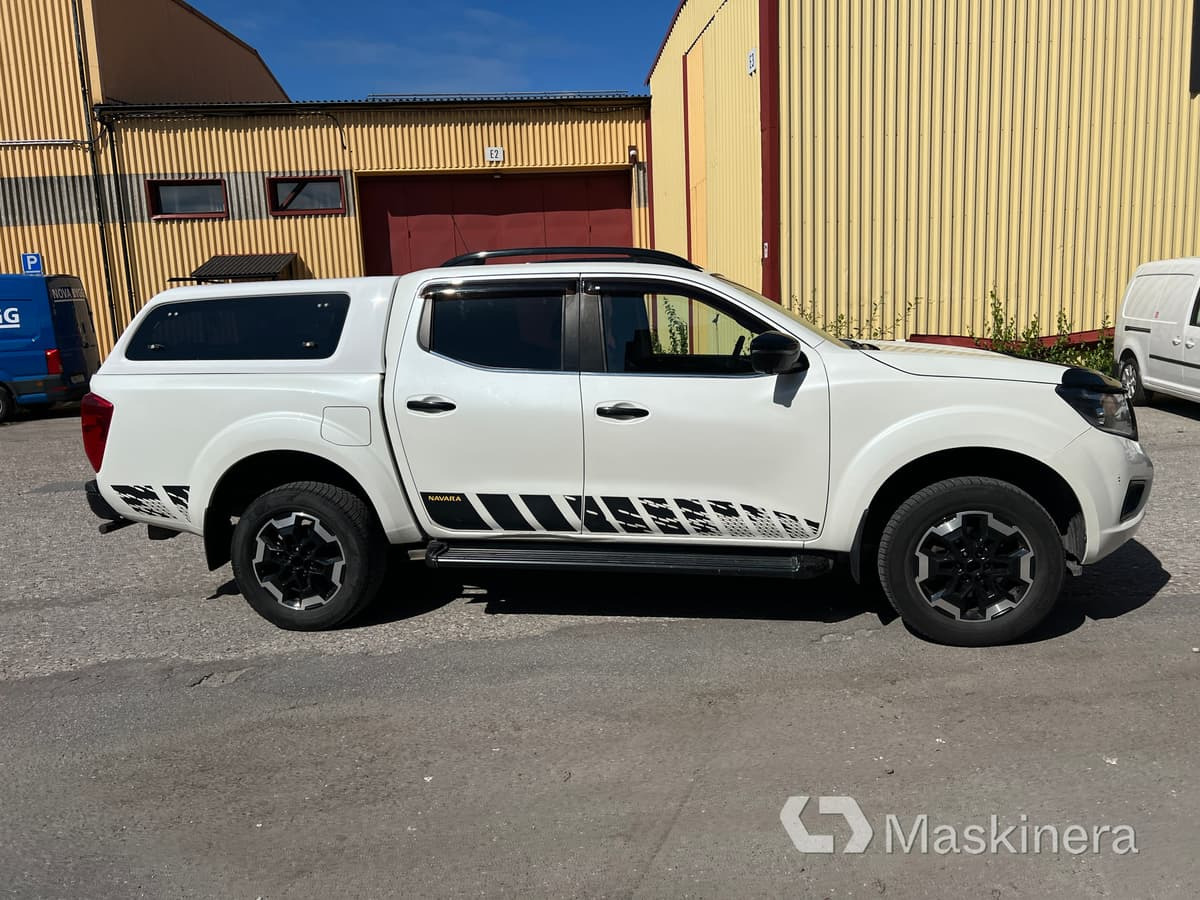 Pickup Nissan Navara - Small van: picture 4 Pickup Nissan Navara - Small van: picture 4