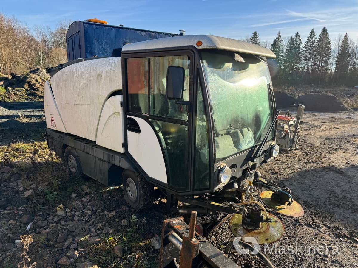 Sopmaskin Johnston Compact 142A 101T (Rep. objekt) - Road sweeper: picture 3 Sopmaskin Johnston Compact 142A 101T (Rep. objekt) - Road sweeper: picture 3