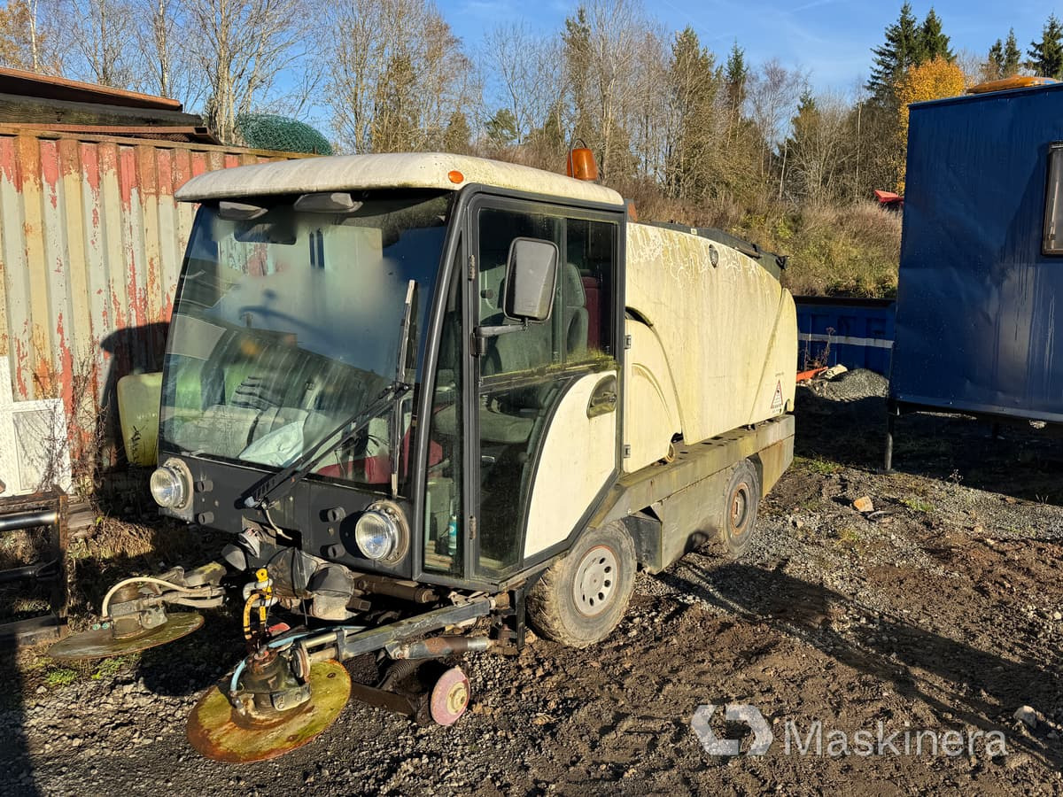 Sopmaskin Johnston Compact 142A 101T (Rep. objekt) - Road sweeper: picture 1 Sopmaskin Johnston Compact 142A 101T (Rep. objekt) - Road sweeper: picture 1