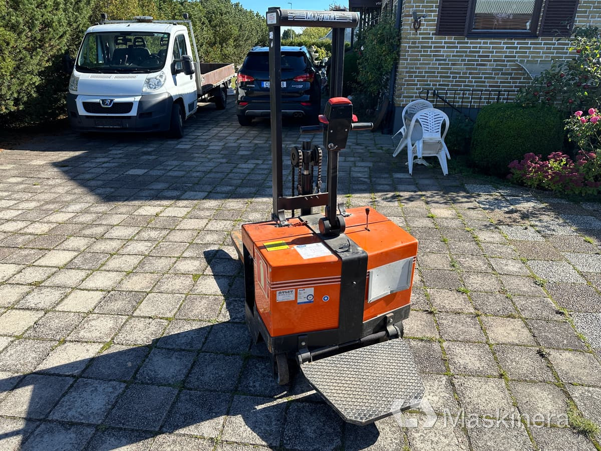 Truck låglyftare Atlet m, plattform - Stacker: picture 2 Truck låglyftare Atlet m, plattform - Stacker: picture 2