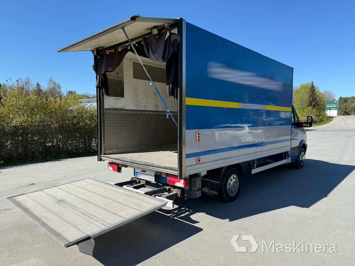 Volkswagen Crafter 50 2.5 TDI Volkswagen Crafter 2.5 TDI Skåp/Bakgavellyft - Closed box van: picture 5 Volkswagen Crafter 50 2.5 TDI Volkswagen Crafter 2.5 TDI Skåp/Bakgavellyft - Closed box van: picture 5