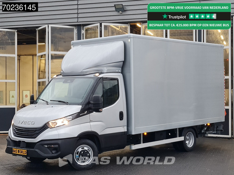 Iveco Daily 35C18 2025 MODEL 3.0L Automaat 1000kg Laadklep ACC Navi Airco Zijdeur Bakwagen Meubelbak Koffer 21m3 Airco - Closed box van: picture 1 Iveco Daily 35C18 2025 MODEL 3.0L Automaat 1000kg Laadklep ACC Navi Airco Zijdeur Bakwagen Meubelbak Koffer 21m3 Airco - Closed box van: picture 1