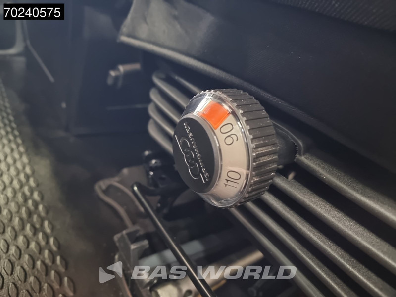 New Panel van Iveco Daily 35C18 3.0L Automaat L3H2 180PK Dubbellucht 3,5t Trekgewicht ACC Navi Camera Parkeersensoren 16m3 Euro6 L4H2 16m3 Airco: picture 14 New Panel van Iveco Daily 35C18 3.0L Automaat L3H2 180PK Dubbellucht 3,5t Trekgewicht ACC Navi Camera Parkeersensoren 16m3 Euro6 L4H2 16m3 Airco: picture 14