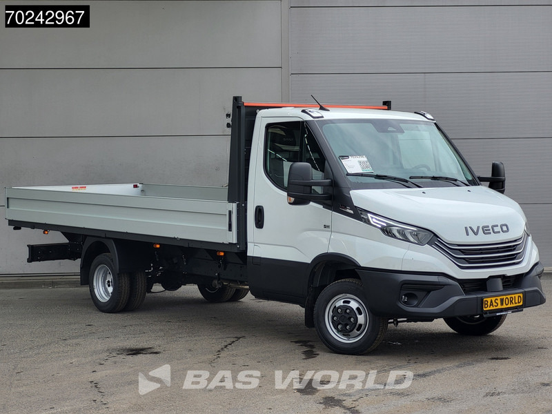 Iveco Daily 35C18 3.0L Automaat Nwe model 2025 Open laadbak Navi ACC LED 3,5T Trekvermogen Pritsche Pickup Airco - Open body delivery van: picture 3 Iveco Daily 35C18 3.0L Automaat Nwe model 2025 Open laadbak Navi ACC LED 3,5T Trekvermogen Pritsche Pickup Airco - Open body delivery van: picture 3