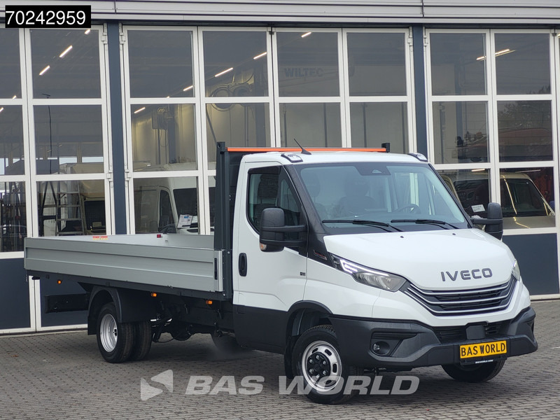 Iveco Daily 35C18 3.0L Automaat Nwe model 2025 Open laadbak Navi ACC LED 3,5T Trekvermogen Pritsche Pickup Airco - Open body delivery van: picture 3 Iveco Daily 35C18 3.0L Automaat Nwe model 2025 Open laadbak Navi ACC LED 3,5T Trekvermogen Pritsche Pickup Airco - Open body delivery van: picture 3
