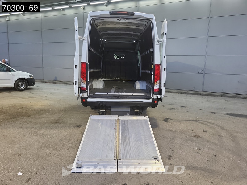 Iveco Daily 50C18 3.0L Laadklep Automaat Dubbellucht 180PK L3H2 Cruise Euro6 L3 Cruise control - Panel van: picture 3 Iveco Daily 50C18 3.0L Laadklep Automaat Dubbellucht 180PK L3H2 Cruise Euro6 L3 Cruise control - Panel van: picture 3