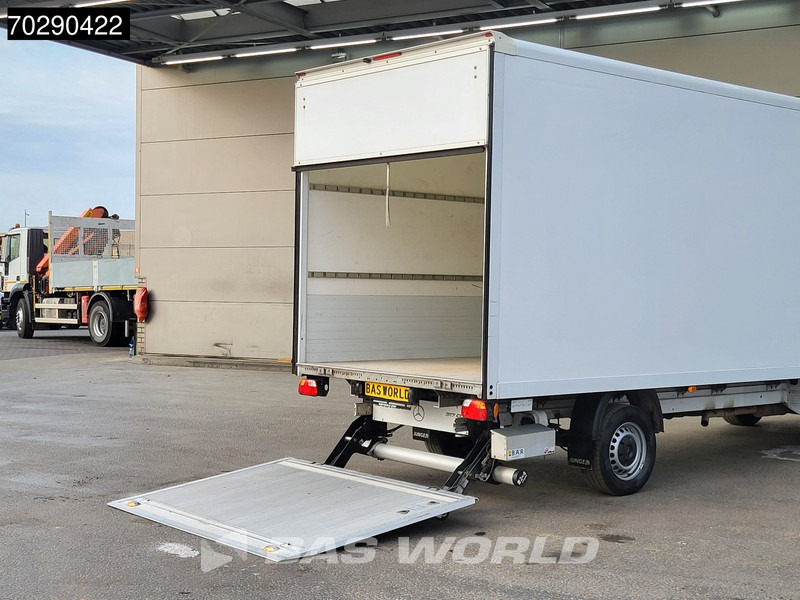 Mercedes-Benz Sprinter 317 CDI Automaat Bakwagen Laadklep Airco Camera Euro6 Meubelbak Koffer 21m3 Airco - Closed box van: picture 3 Mercedes-Benz Sprinter 317 CDI Automaat Bakwagen Laadklep Airco Camera Euro6 Meubelbak Koffer 21m3 Airco - Closed box van: picture 3