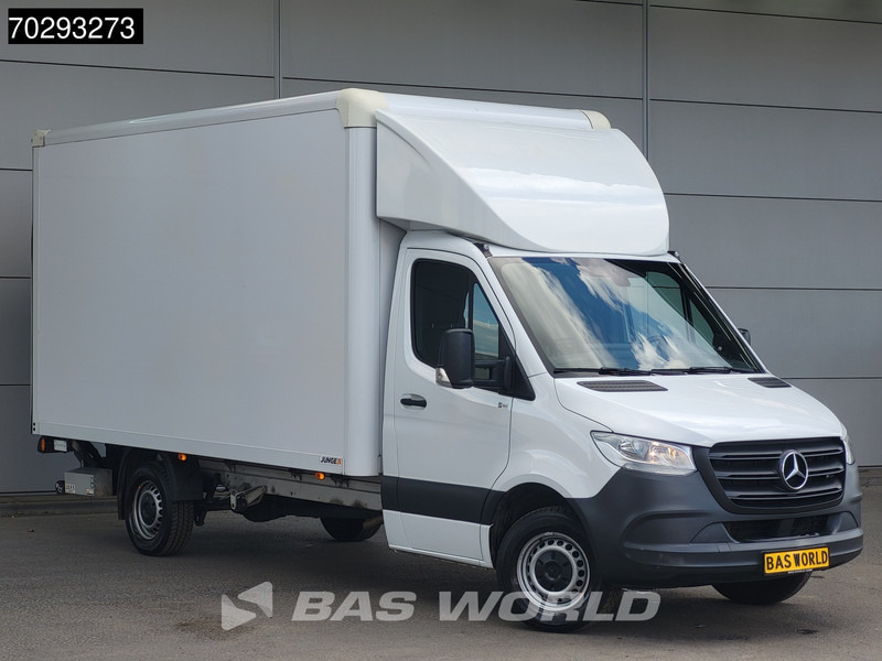 Mercedes-Benz Sprinter 317 CDI Laadklep Automaat Bakwagen Airco Camera Euro6 Meubelbak Koffer 21m3 Airco - Closed box van: picture 5 Mercedes-Benz Sprinter 317 CDI Laadklep Automaat Bakwagen Airco Camera Euro6 Meubelbak Koffer 21m3 Airco - Closed box van: picture 5