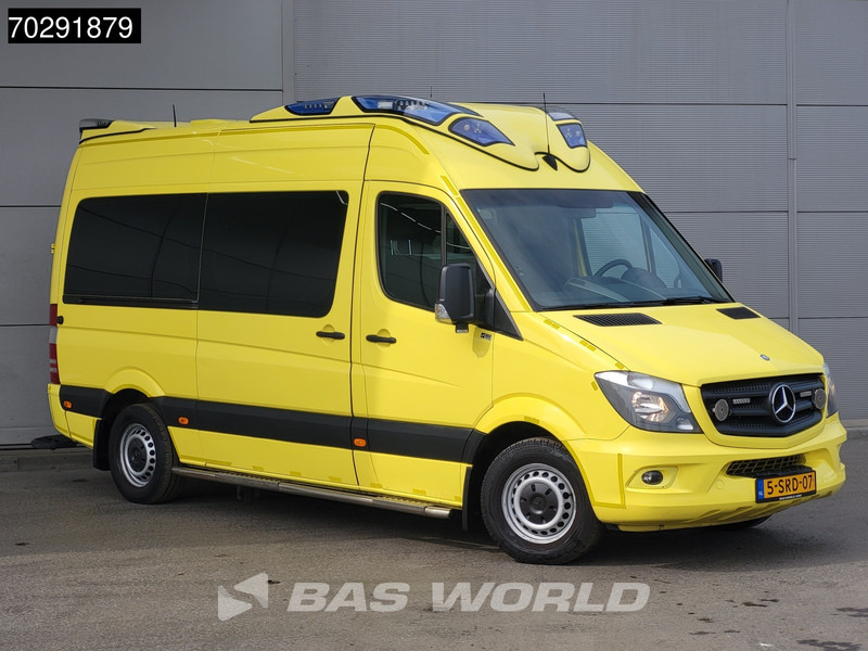 Mercedes-Benz Sprinter 319 CDI Marge! 3.0L V6 Automaat 2x Schuifdeur Airco Cruise Euro6 Krankenwagen Rettungswagen 8m3 Airco Cruise control - Ambulance: picture 5 Mercedes-Benz Sprinter 319 CDI Marge! 3.0L V6 Automaat 2x Schuifdeur Airco Cruise Euro6 Krankenwagen Rettungswagen 8m3 Airco Cruise control - Ambulance: picture 5