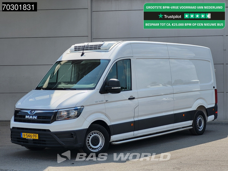 Volkswagen Crafter 140pk Bi Temp Koelwagen Vriezer Themo King V-300 MAX Airco Euro6 Koel Koeler Vries Kühler Kühl Kühlwagen Frigo 12m3 Airco Cruise - Refrigerated delivery van: picture 1 Volkswagen Crafter 140pk Bi Temp Koelwagen Vriezer Themo King V-300 MAX Airco Euro6 Koel Koeler Vries Kühler Kühl Kühlwagen Frigo 12m3 Airco Cruise - Refrigerated delivery van: picture 1