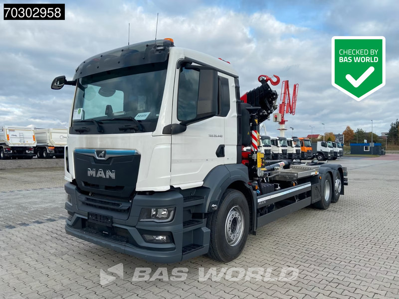 MAN TGS 26.440 6X2 NEW! Fassi 235A.0.25 Kran Crane Hyva 20-57-S Euro 6 - Hook lift truck, Crane truck: picture 1 MAN TGS 26.440 6X2 NEW! Fassi 235A.0.25 Kran Crane Hyva 20-57-S Euro 6 - Hook lift truck, Crane truck: picture 1