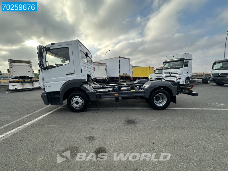 New Cab chassis truck Mercedes-Benz Atego 1021 4X2 10t chassis Automatic ClassicSpace Euro 6: picture 7