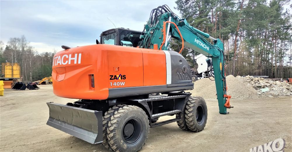 Hitachi ZX140W-3 - Wheel excavator: picture 4 Hitachi ZX140W-3 - Wheel excavator: picture 4