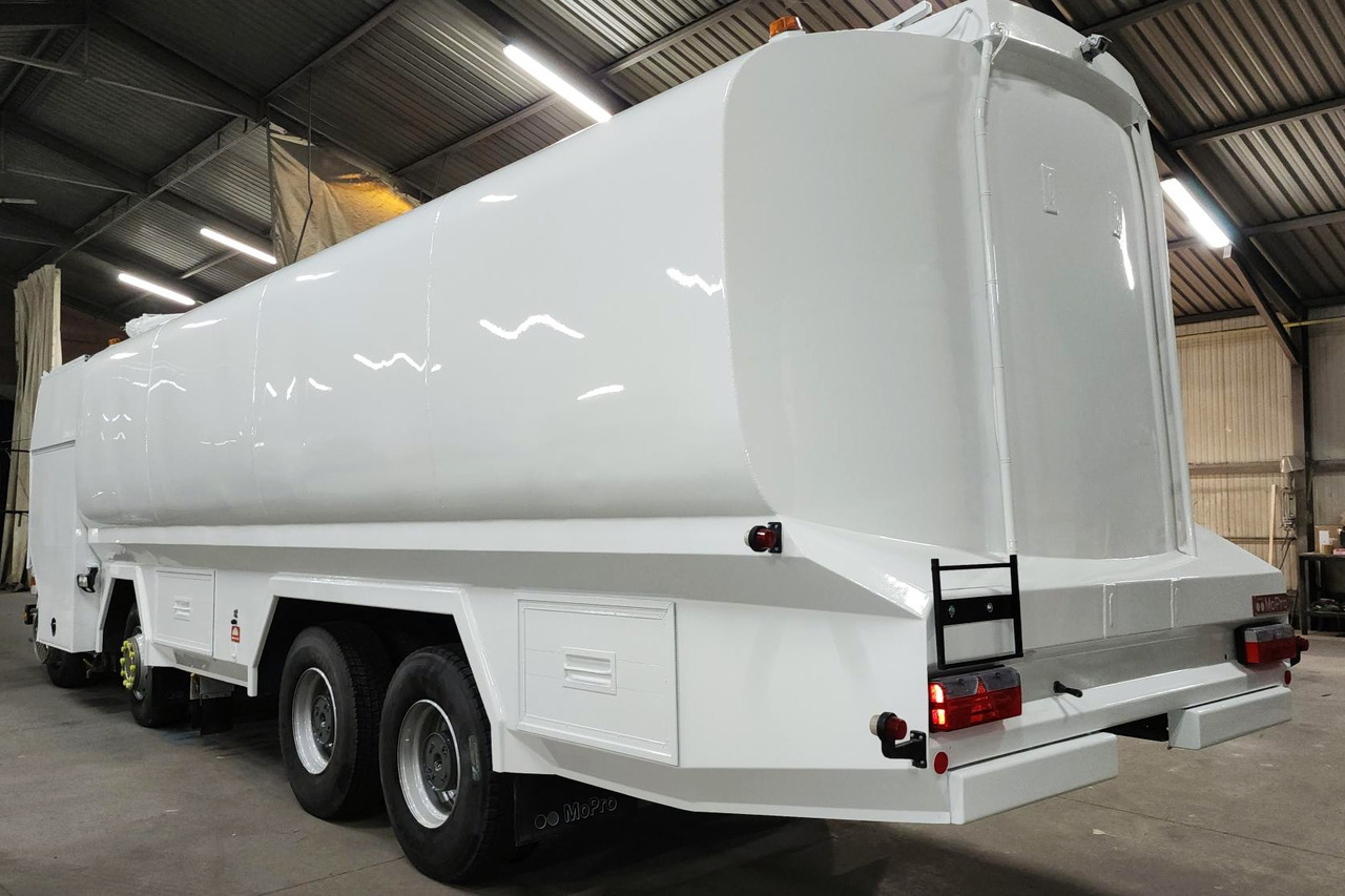 - Tank trailer: picture 1 - Tank trailer: picture 1