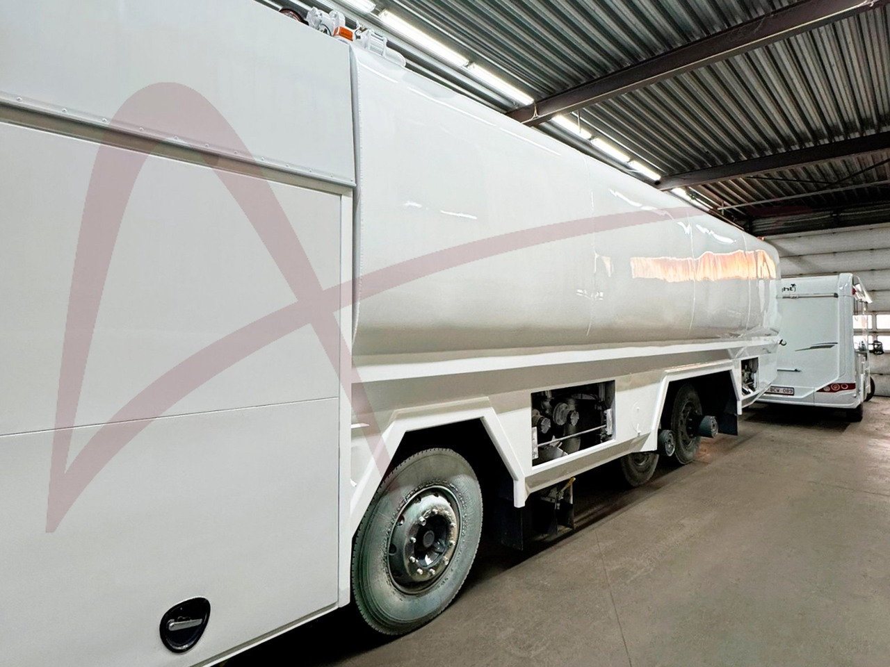 - Tank trailer: picture 2 - Tank trailer: picture 2