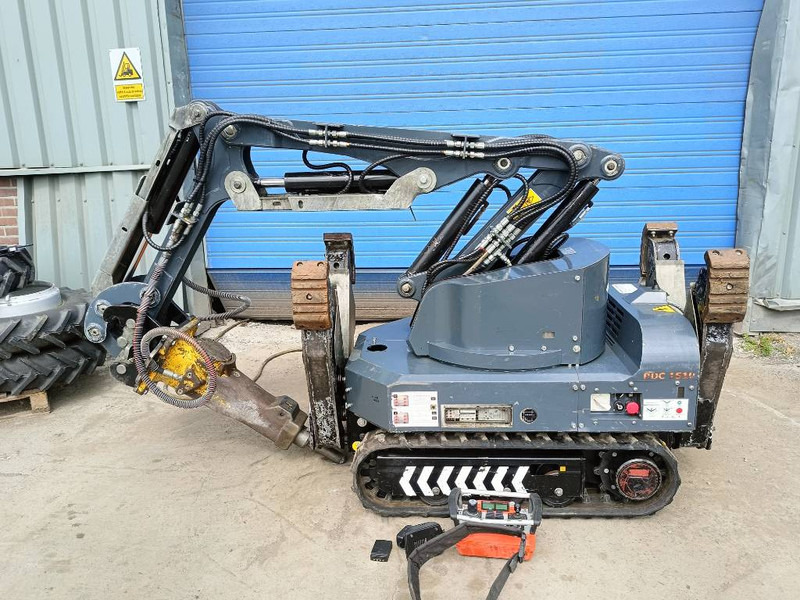Crawler excavator Brokk euroimplementos RDC1510 180 husqvarna robot remote: picture 10
