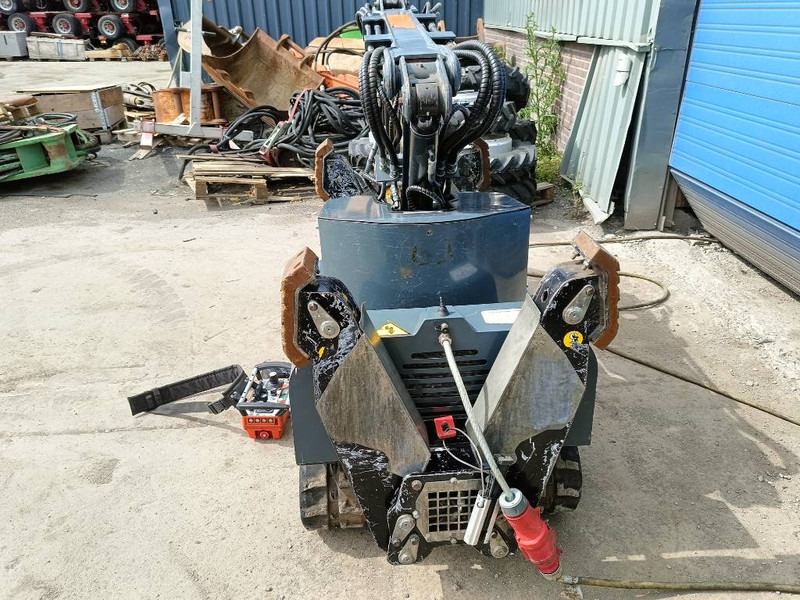 Crawler excavator Brokk euroimplementos RDC1510 180 husqvarna robot remote: picture 13