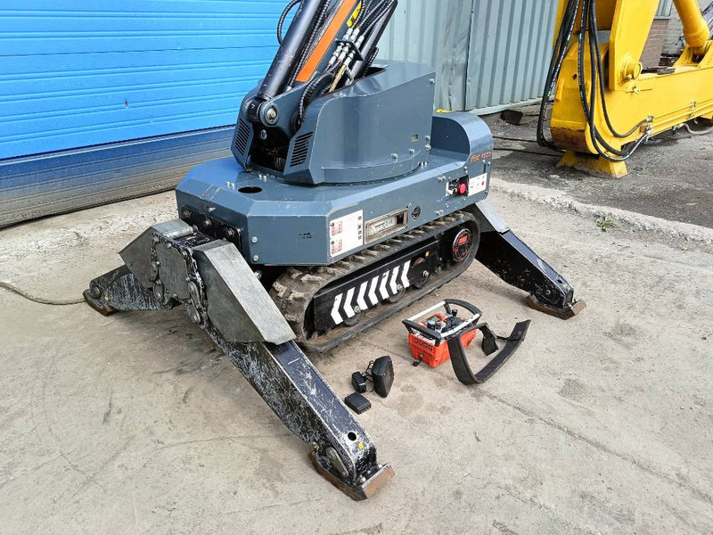 Crawler excavator Brokk euroimplementos RDC1510 180 husqvarna robot remote: picture 16