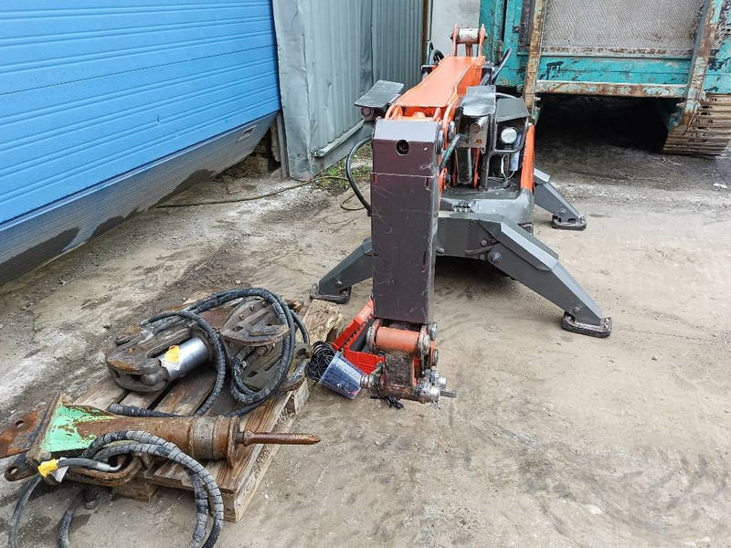 Husqvarna DXR 140 robot demolition remote excavator bagger - Crawler excavator: picture 4 Husqvarna DXR 140 robot demolition remote excavator bagger - Crawler excavator: picture 4