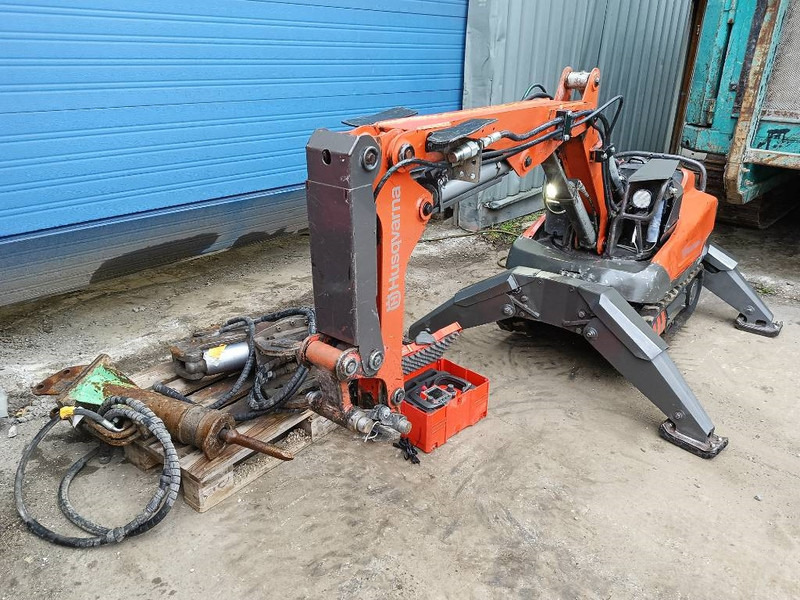 Husqvarna DXR 140 robot demolition remote excavator bagger - Crawler excavator: picture 5 Husqvarna DXR 140 robot demolition remote excavator bagger - Crawler excavator: picture 5