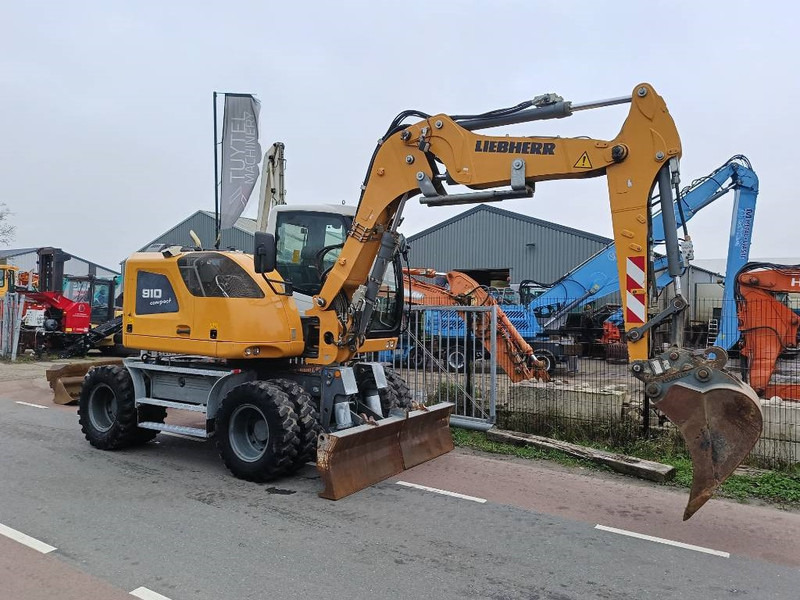 Liebherr A 910 Compact mobiele graafmachine excavator 12,5T - Wheel excavator: picture 5 Liebherr A 910 Compact mobiele graafmachine excavator 12,5T - Wheel excavator: picture 5
