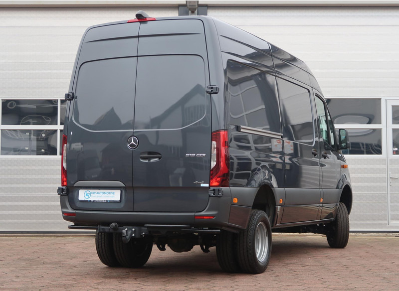 Mercedes-Benz Sprinter 519 CDI L2H2 4X4 AUT/ 2X DEUR/ 3,5T/ MBUX/ CAMERA/ ETC. - Panel van: picture 4 Mercedes-Benz Sprinter 519 CDI L2H2 4X4 AUT/ 2X DEUR/ 3,5T/ MBUX/ CAMERA/ ETC. - Panel van: picture 4