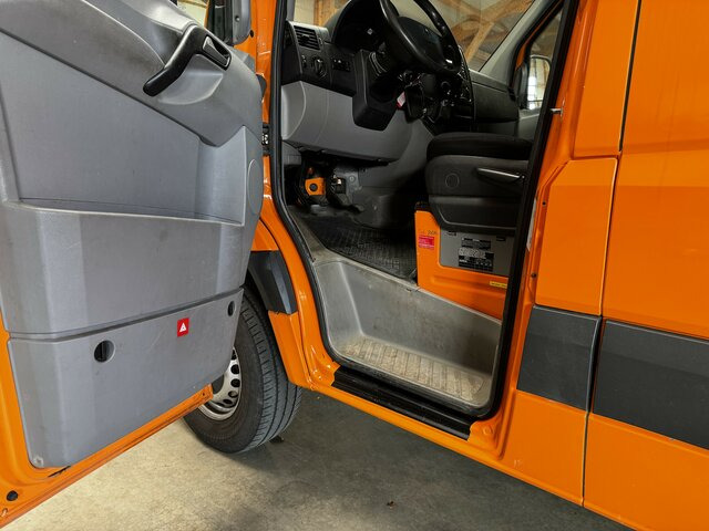 MERCEDES-BENZ Sprinter 316 CDI 4x4 Allrad 5-Sitzer... - Panel van, Combi van: picture 3 MERCEDES-BENZ Sprinter 316 CDI 4x4 Allrad 5-Sitzer... - Panel van, Combi van: picture 3