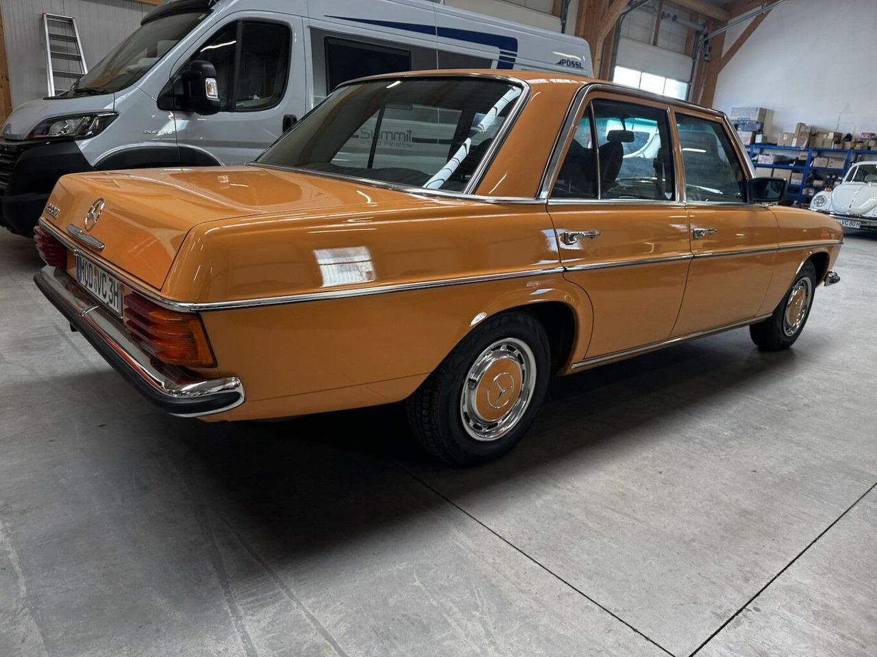 Mercedes-Benz 200 D/8 - Sedan: picture 5 Mercedes-Benz 200 D/8 - Sedan: picture 5