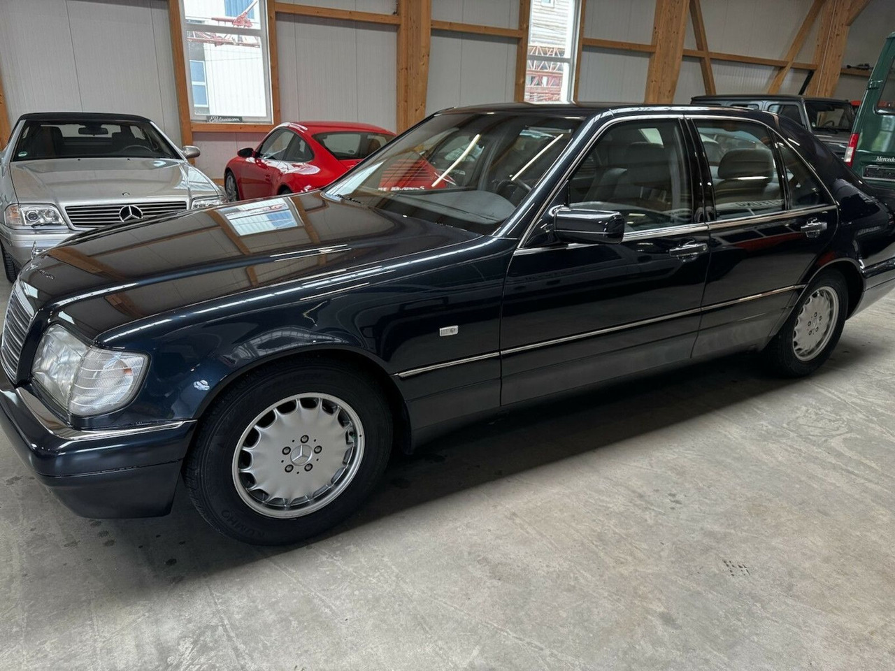 Mercedes-Benz S 320 W 140 2. Hand Scheckheft Mercedes - Sedan: picture 4 Mercedes-Benz S 320 W 140 2. Hand Scheckheft Mercedes - Sedan: picture 4