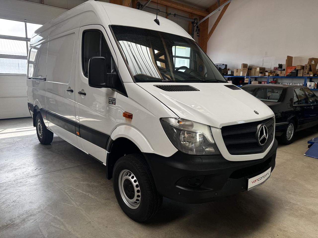 Mercedes-Benz Sprinter 319 CDI 4x4 3.0 V6 Untersetzung 1a! - Camper van: picture 3 Mercedes-Benz Sprinter 319 CDI 4x4 3.0 V6 Untersetzung 1a! - Camper van: picture 3