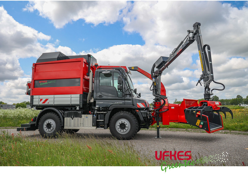 Mercedes-Benz Unimog U 427 Greentec woodchipper combi - Commercial vehicle: picture 1 Mercedes-Benz Unimog U 427 Greentec woodchipper combi - Commercial vehicle: picture 1