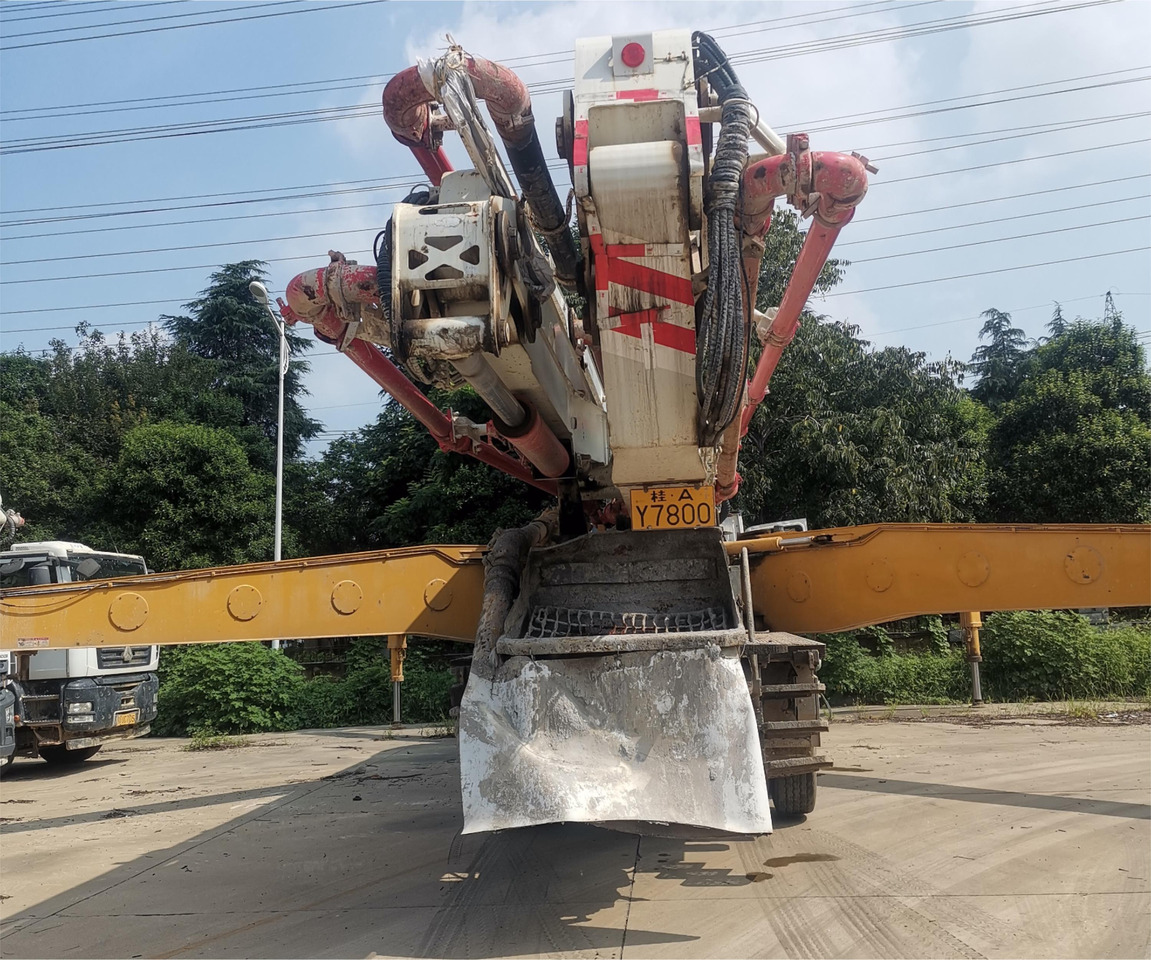 XCMG Factory Schwing Used Concrete Boom Pump Truck HB58V Diesel Concrete Pump Hot Sale - Concrete pump truck: picture 5 XCMG Factory Schwing Used Concrete Boom Pump Truck HB58V Diesel Concrete Pump Hot Sale - Concrete pump truck: picture 5