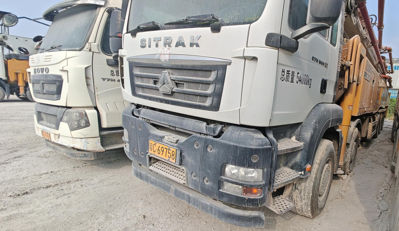 XCMG Manufacturer Second Hand 67m Diesel Hydraulic Concrete Pump HB67V Truck Mounted Concrete Pump Hot Sale - Concrete pump truck: picture 3 XCMG Manufacturer Second Hand 67m Diesel Hydraulic Concrete Pump HB67V Truck Mounted Concrete Pump Hot Sale - Concrete pump truck: picture 3