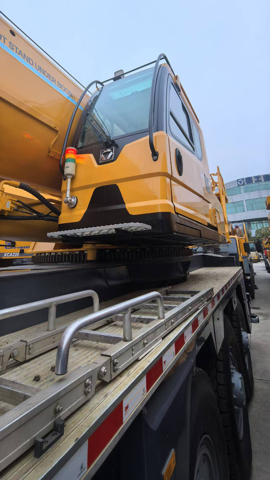 XCMG Official 130 ton Used Mobile Crane XCT130_1 Hydraulic Crane Price List - Mobile crane: picture 4 XCMG Official 130 ton Used Mobile Crane XCT130_1 Hydraulic Crane Price List - Mobile crane: picture 4