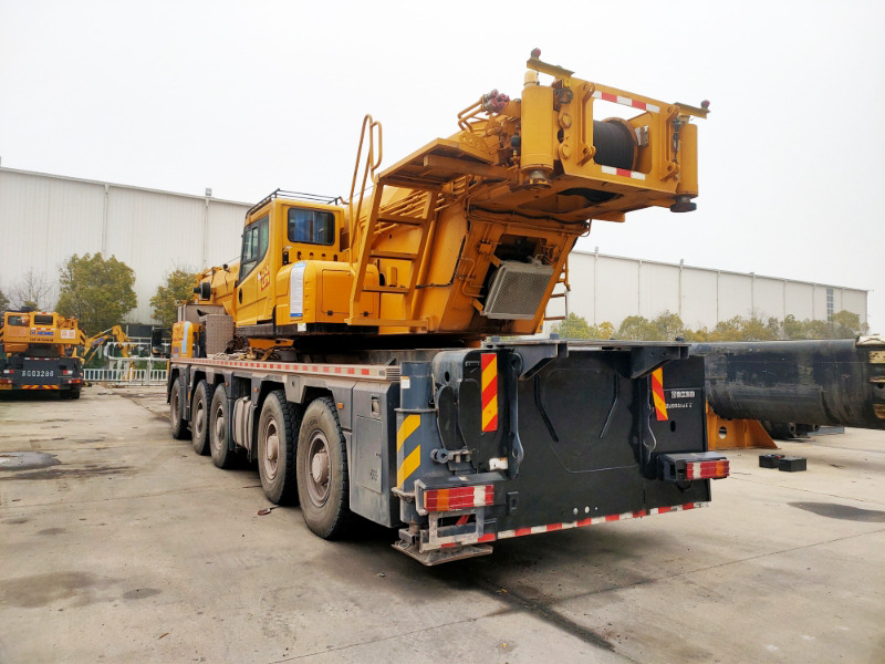 XCMG Official 130t Second Hand All Terrain Mobile Crane XCA130L8C Hydraulic Arm Crane Price List - All terrain crane: picture 4 XCMG Official 130t Second Hand All Terrain Mobile Crane XCA130L8C Hydraulic Arm Crane Price List - All terrain crane: picture 4