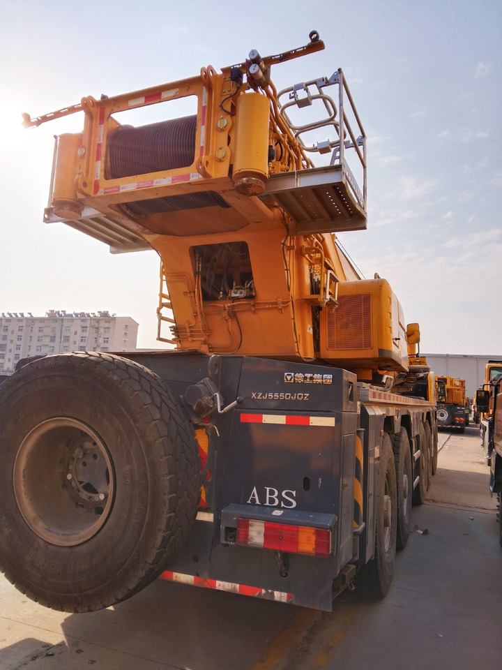 XCMG Official Second Truck Crane XCA260 260on Used All Terrain Crane Price - All terrain crane: picture 5 XCMG Official Second Truck Crane XCA260 260on Used All Terrain Crane Price - All terrain crane: picture 5
