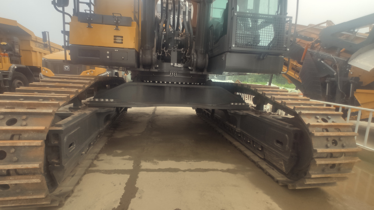XCMG Official Used Heavy Duty Crawler Excavators XE1050 100Ton Mine Excavator For Sale - Crawler excavator: picture 5 XCMG Official Used Heavy Duty Crawler Excavators XE1050 100Ton Mine Excavator For Sale - Crawler excavator: picture 5