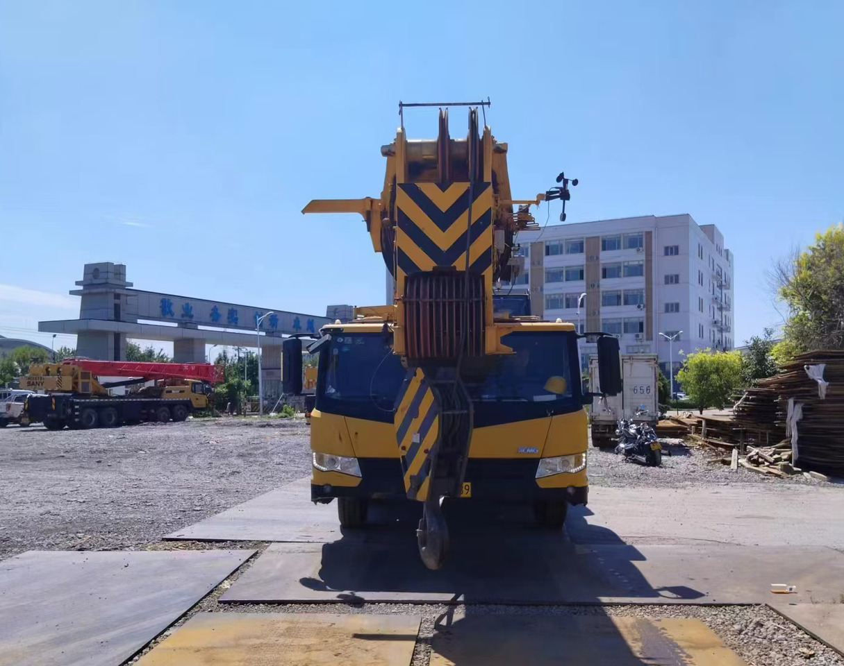 XCMG Official Used Truck Lifting Crane XCT110 100 Ton Mobile Crane Price List - Mobile crane: picture 3 XCMG Official Used Truck Lifting Crane XCT110 100 Ton Mobile Crane Price List - Mobile crane: picture 3